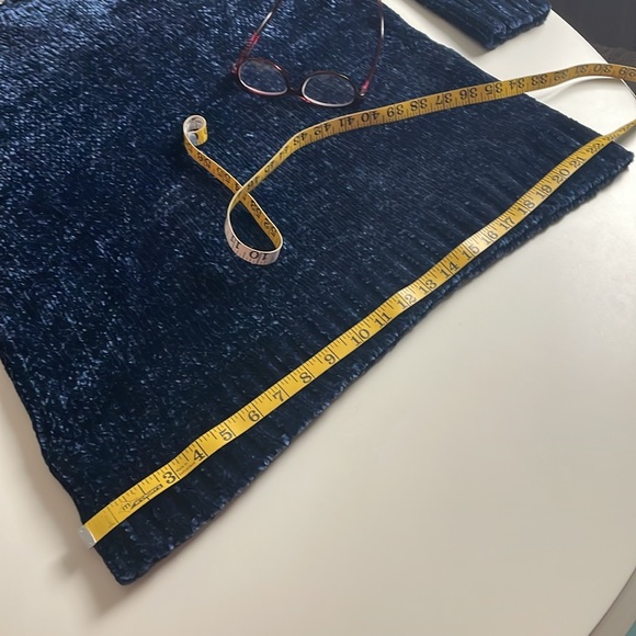 Orvis Navy Blue Chenille Knit Long Sleeve Crew neck Sweater- Large - Picture 13 of 13